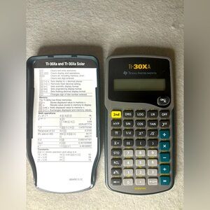 Texas Instruments TI-30Xa Scientific Calculator,‎ Works Great!